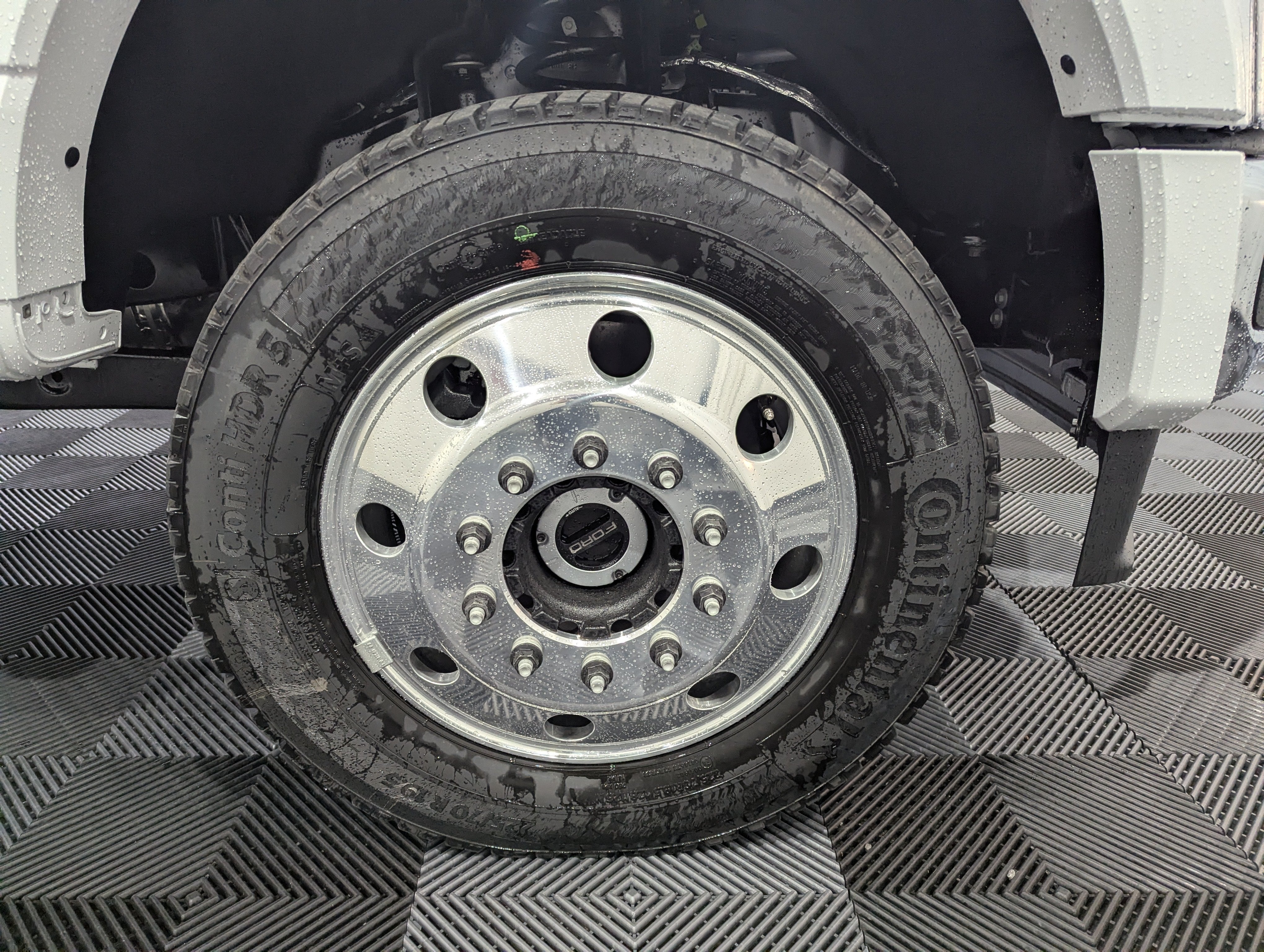 2027 Ford Super Duty F-450 DRW XLT