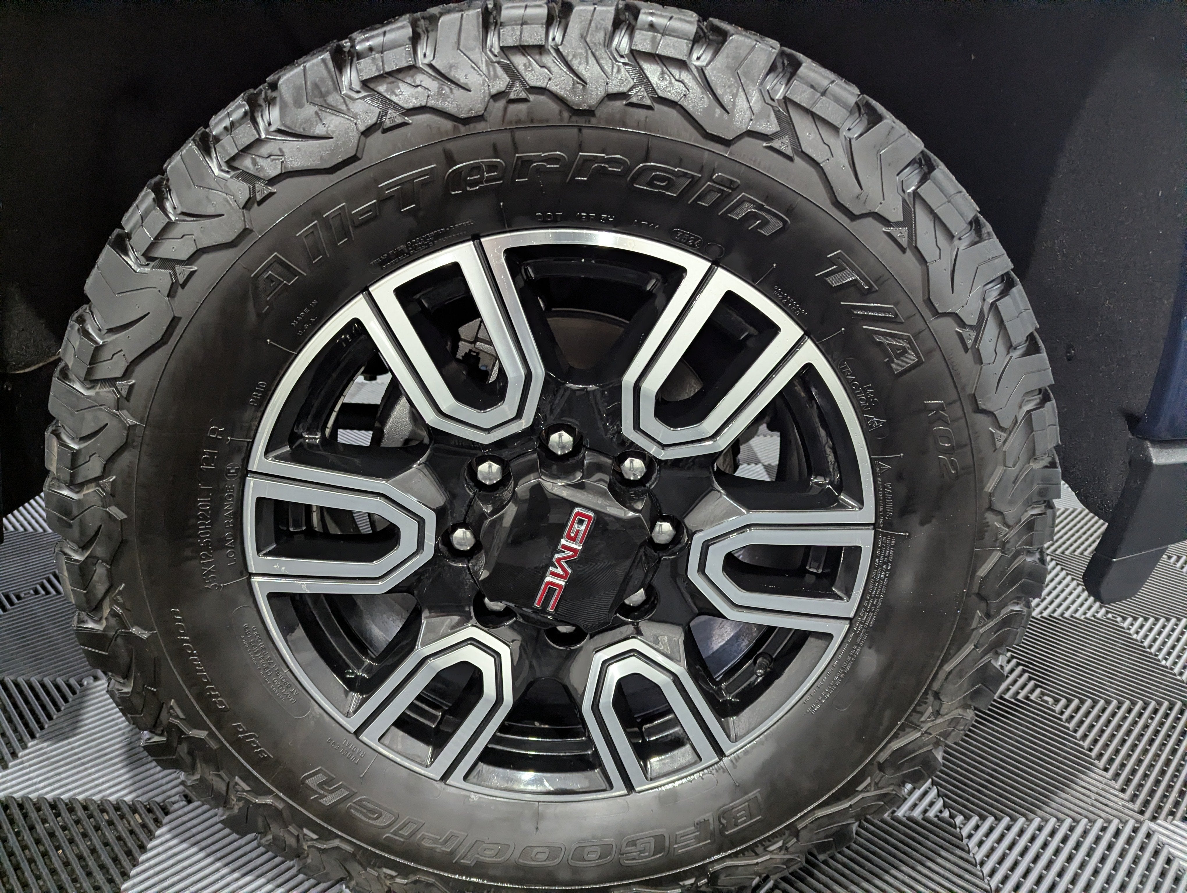 2022 GMC Sierra 2500HD AT4