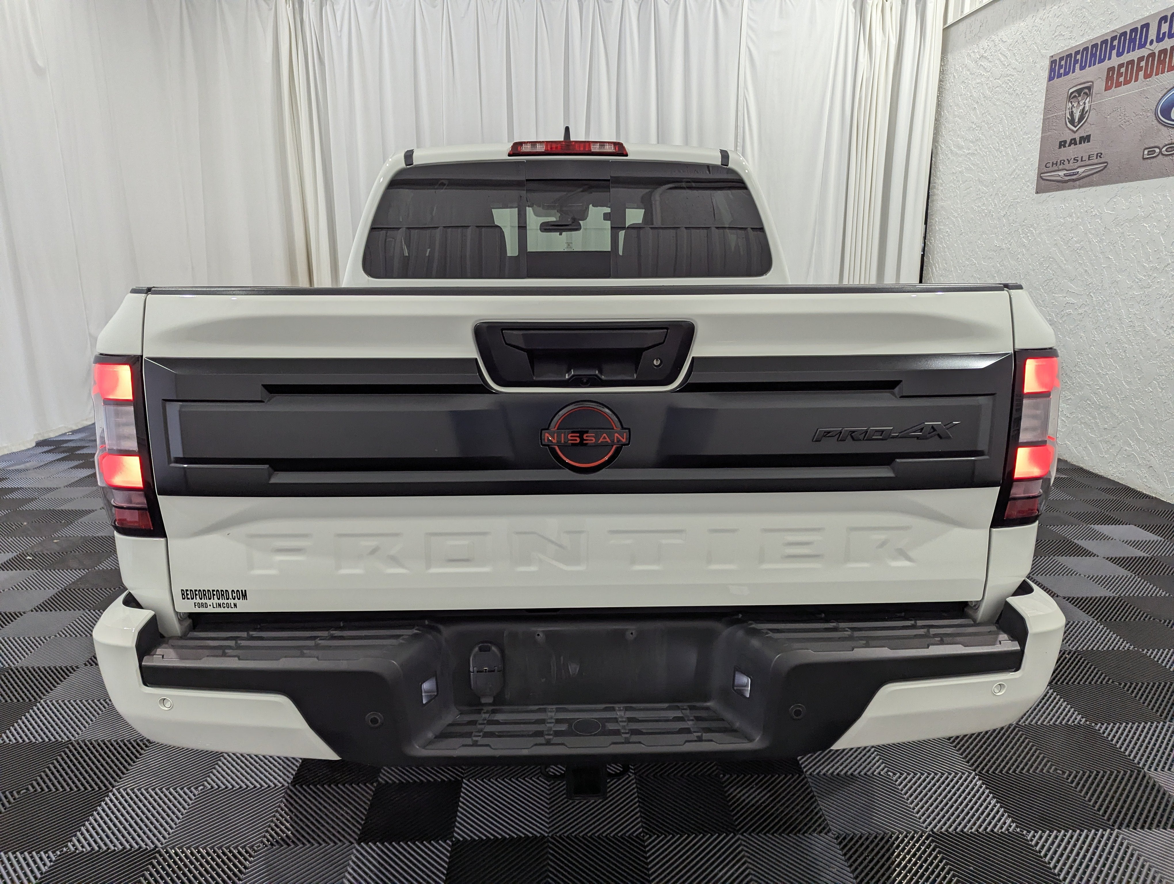 2025 Nissan Frontier PRO-4X 4x4