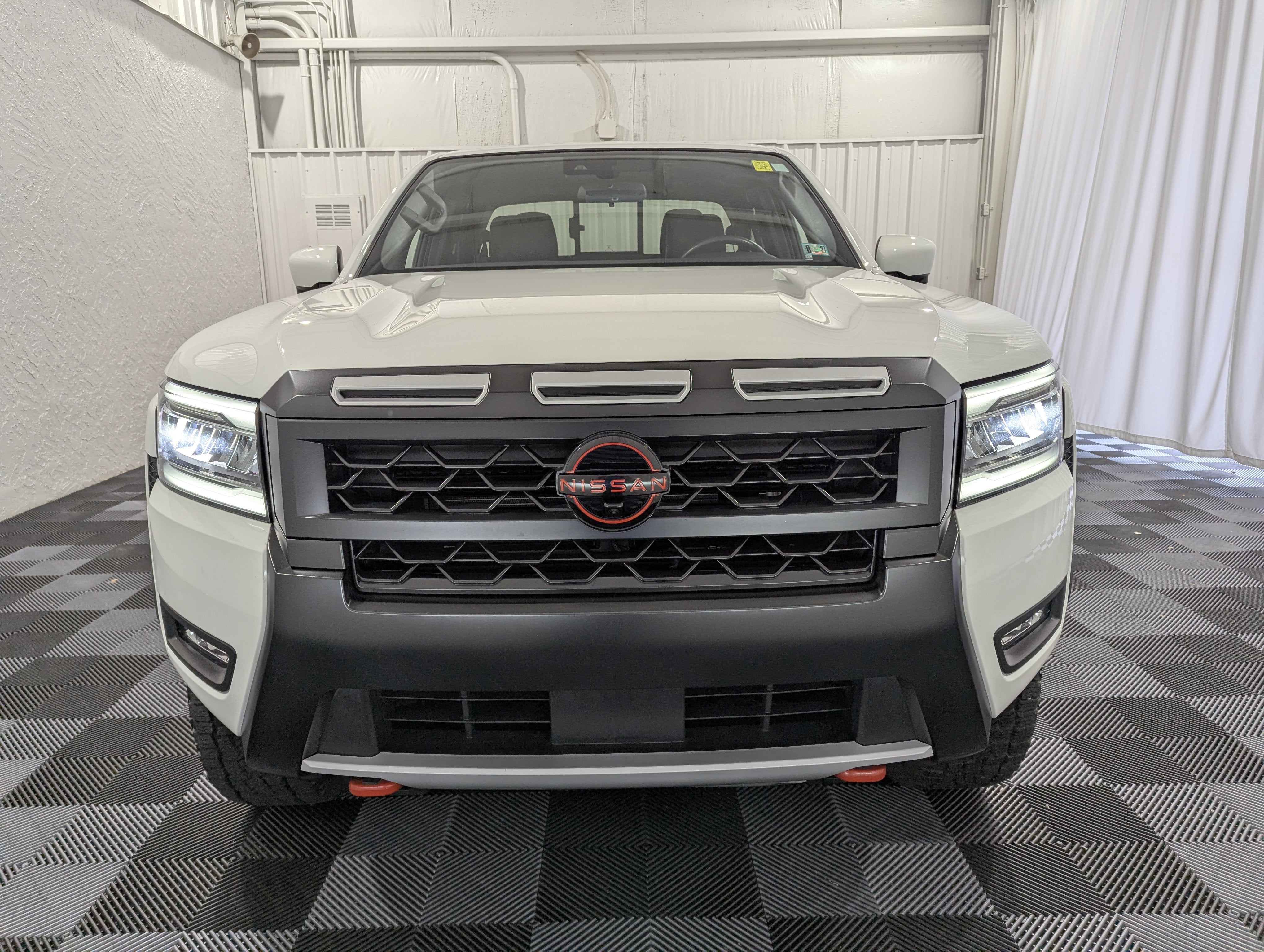 2025 Nissan Frontier PRO-4X 4x4