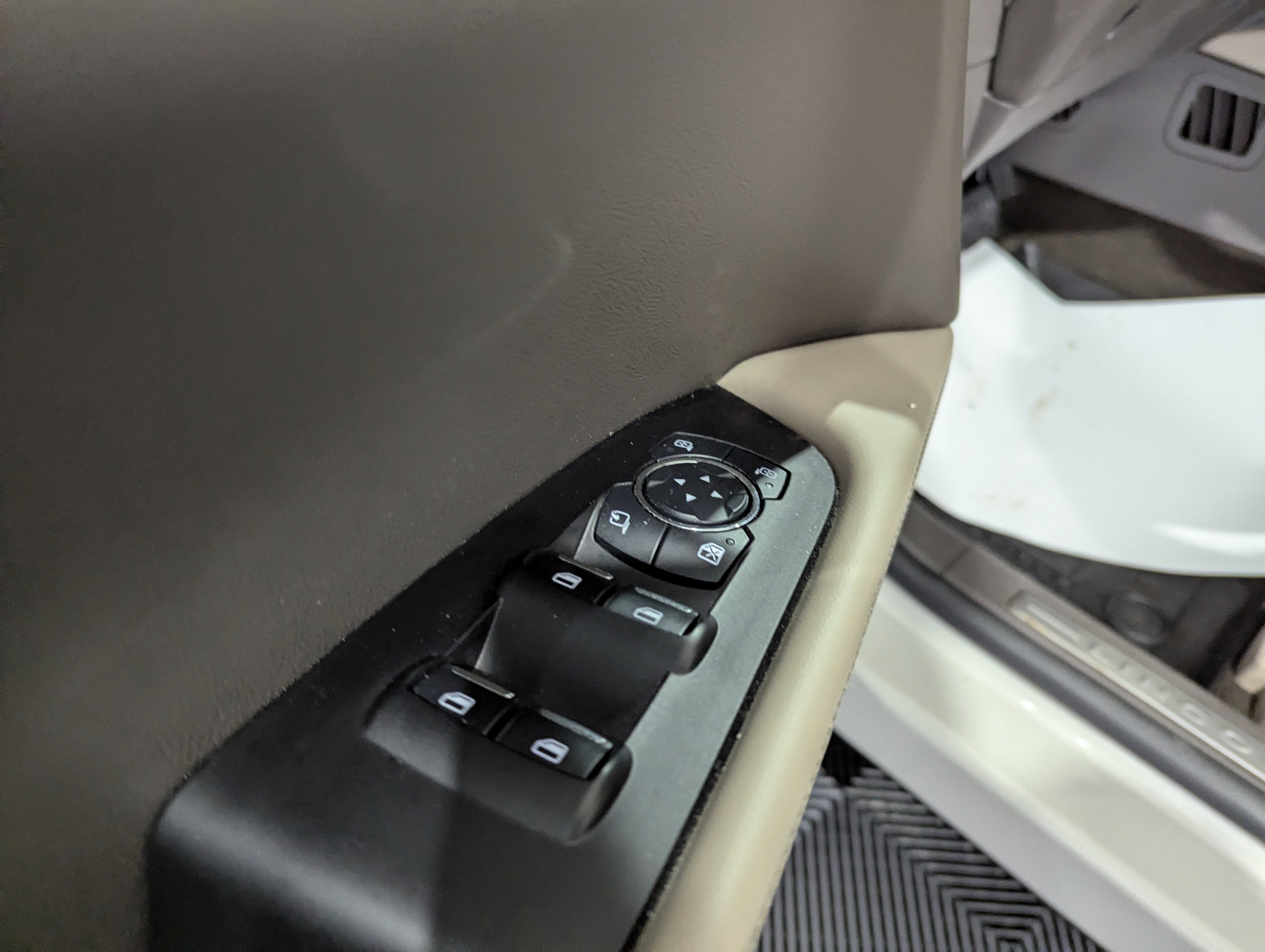 2023 Lincoln Nautilus Standard AWD