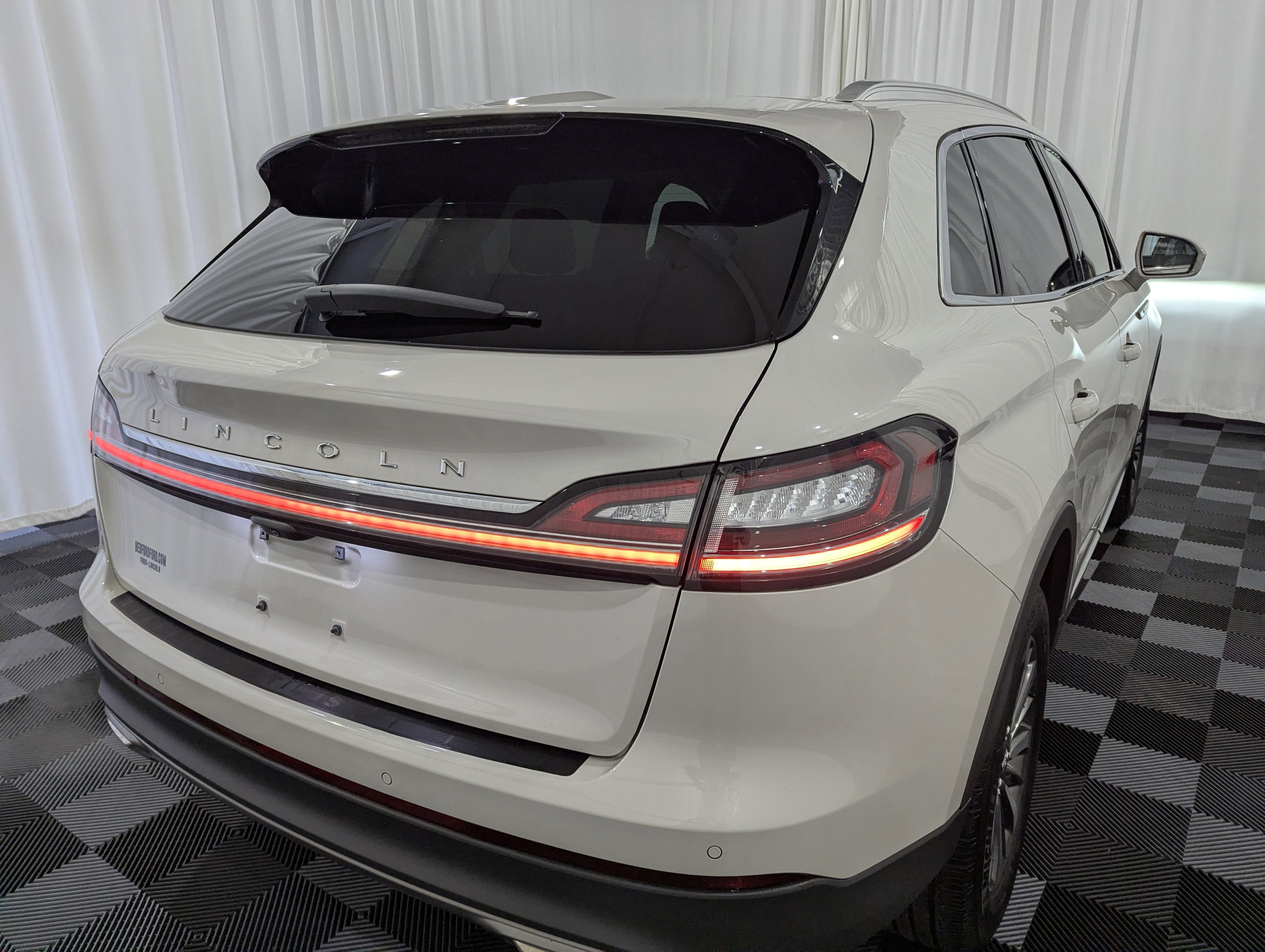 2023 Lincoln Nautilus Standard AWD