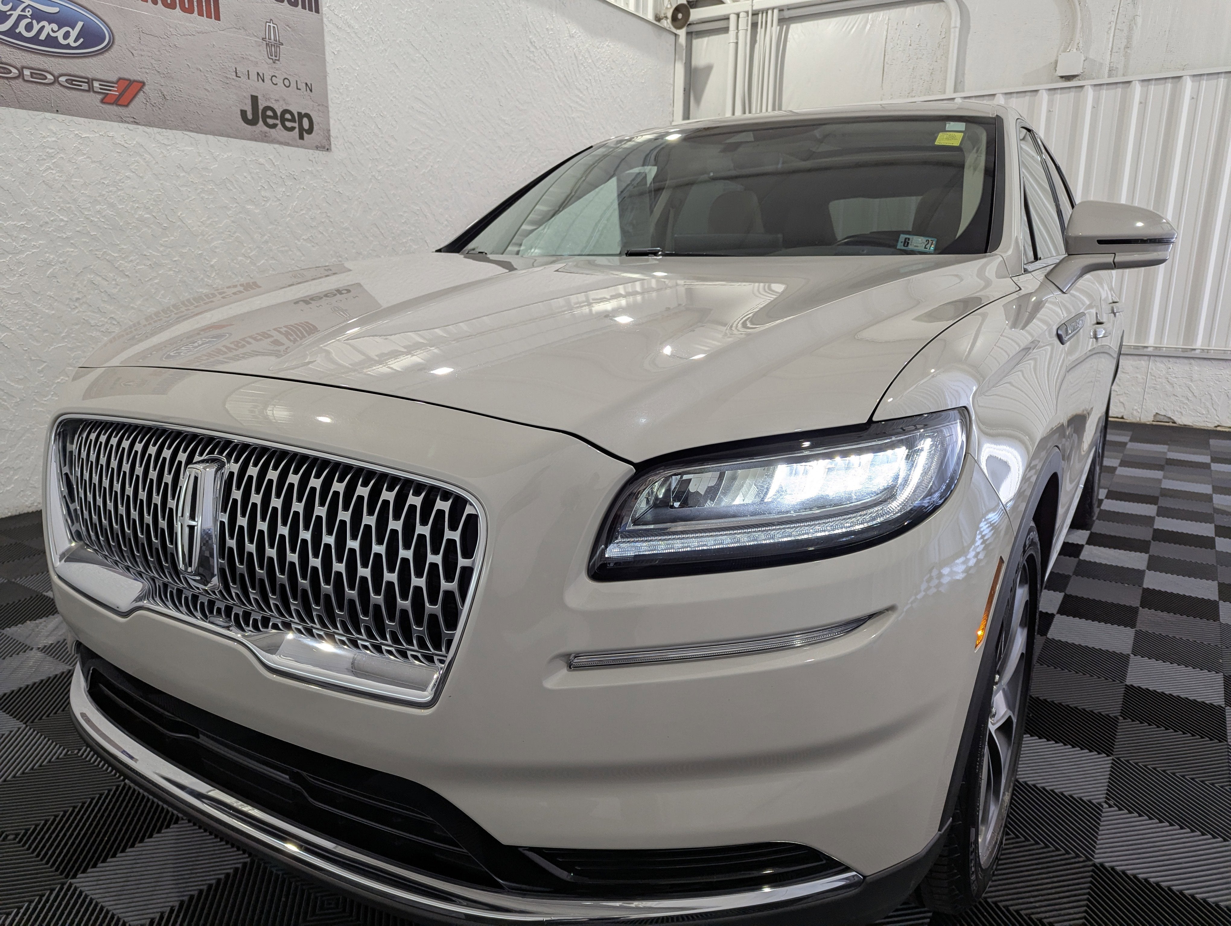 2023 Lincoln Nautilus Reserve AWD