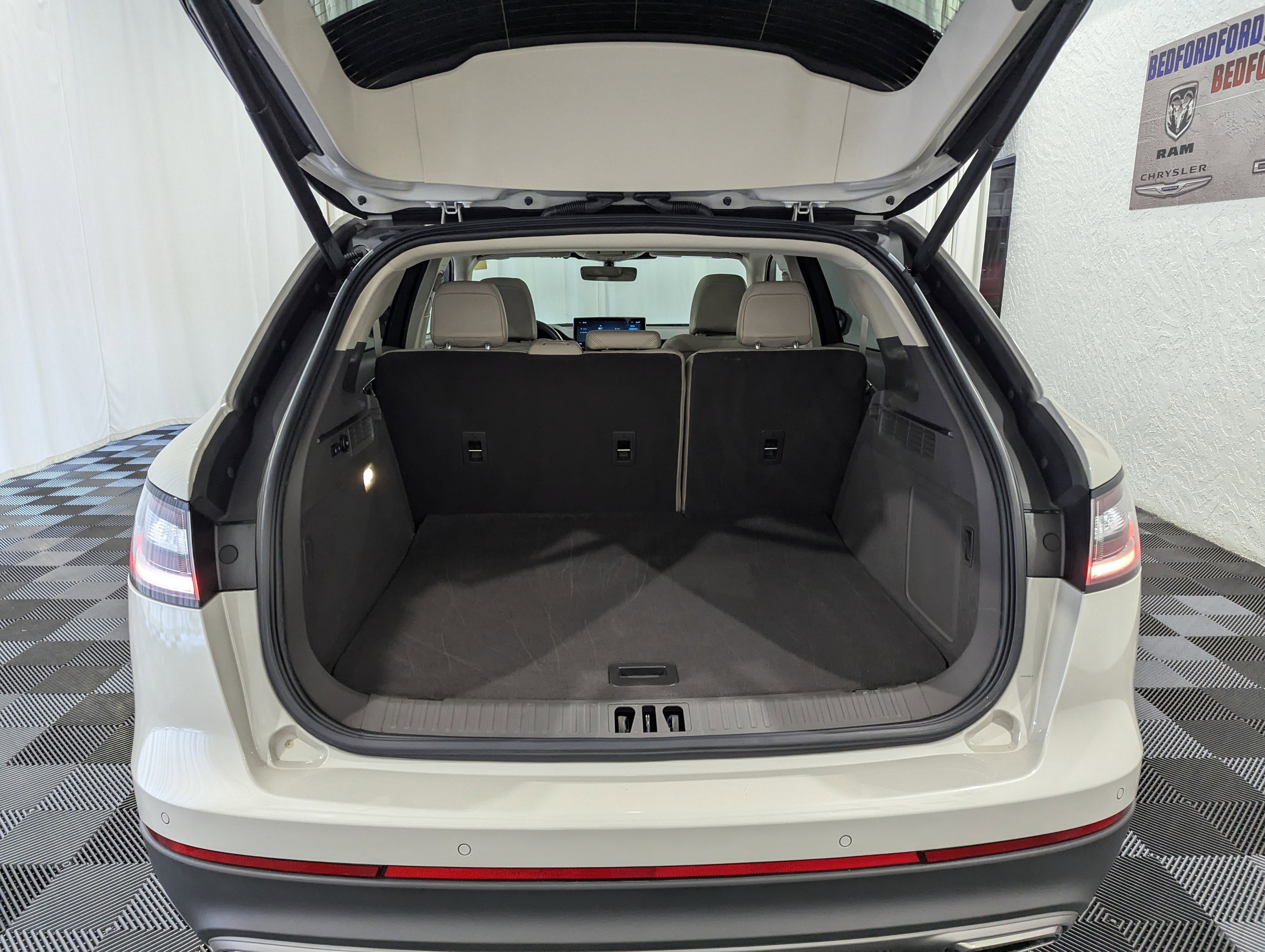 2023 Lincoln Nautilus Reserve AWD