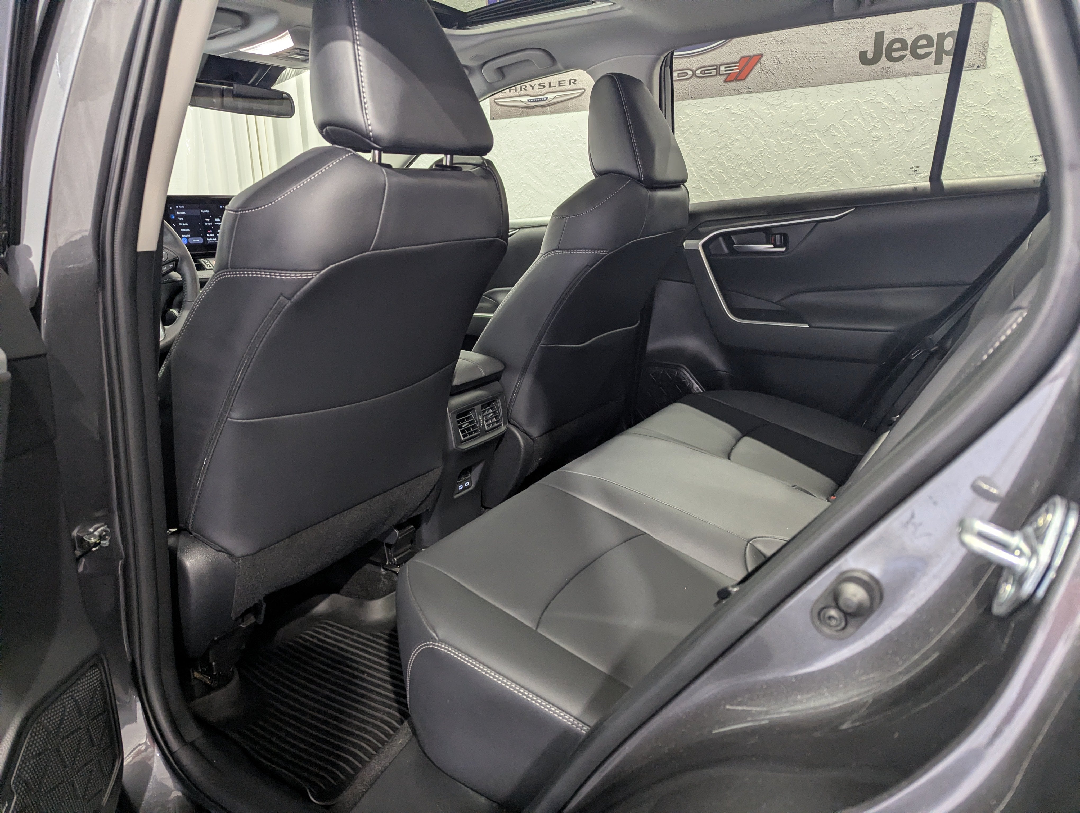 2025 Toyota RAV4 XLE Premium AWD