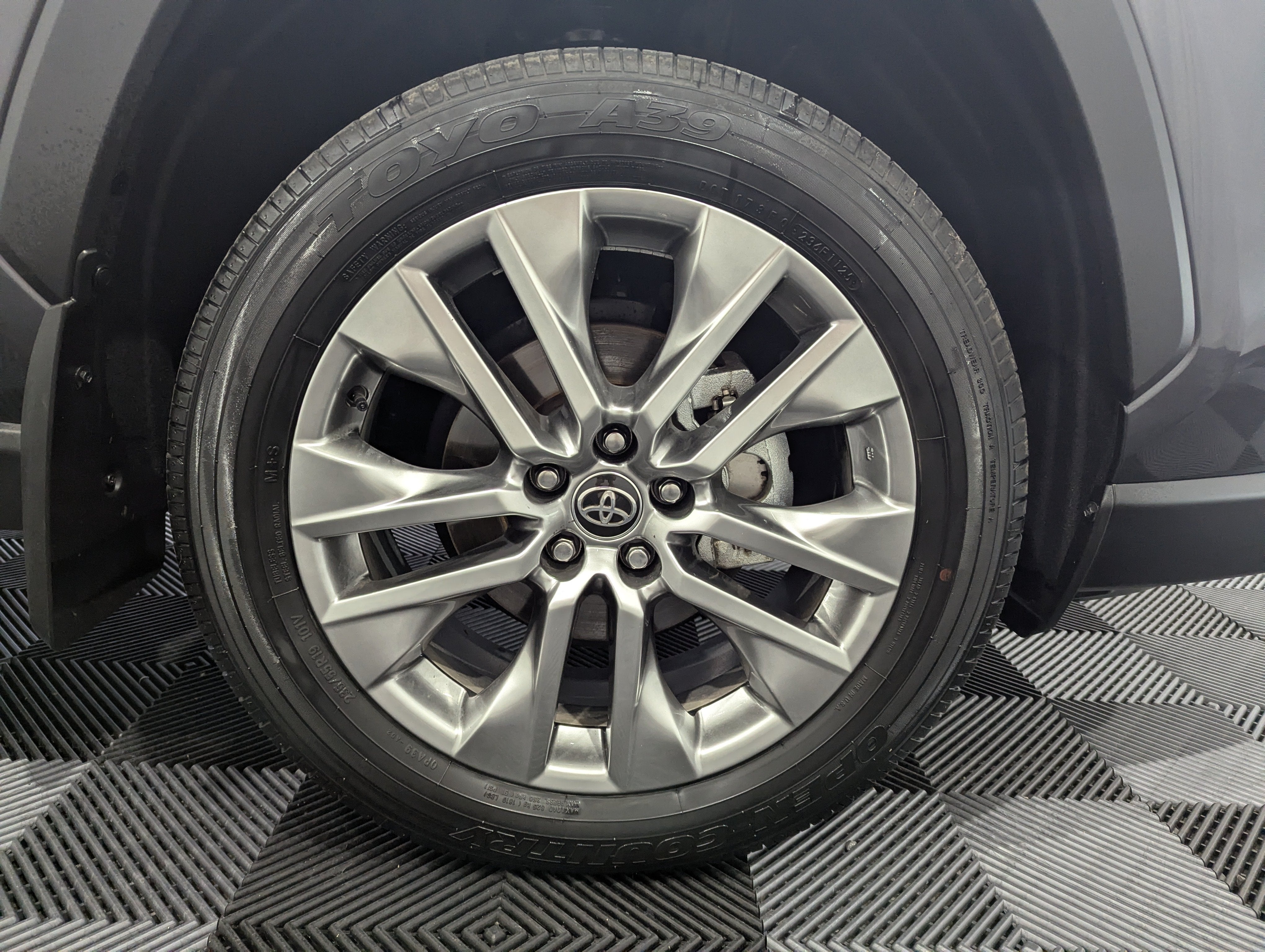 2025 Toyota RAV4 XLE Premium AWD