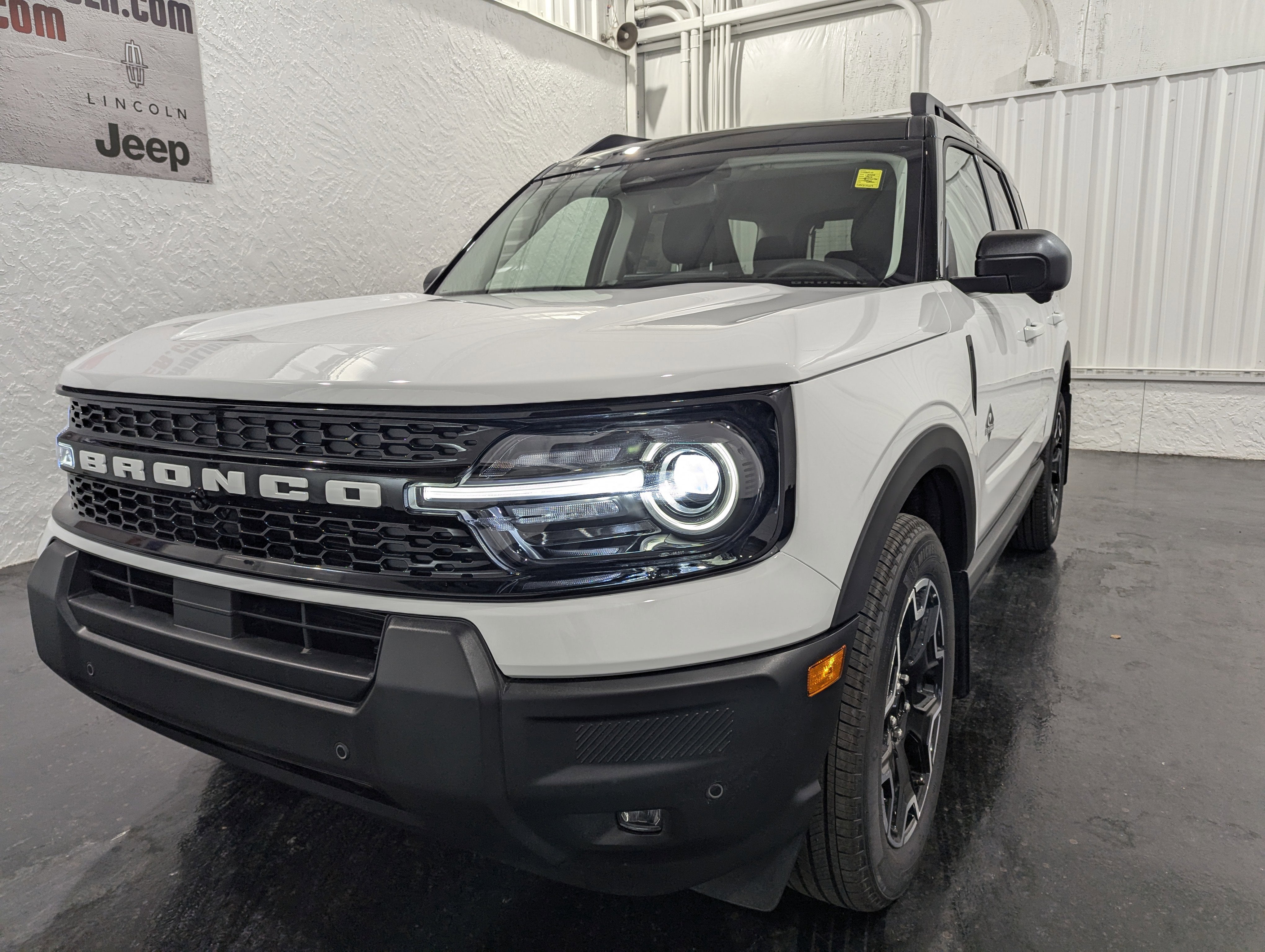 2025 Ford Bronco Sport Outer Banks 4x4