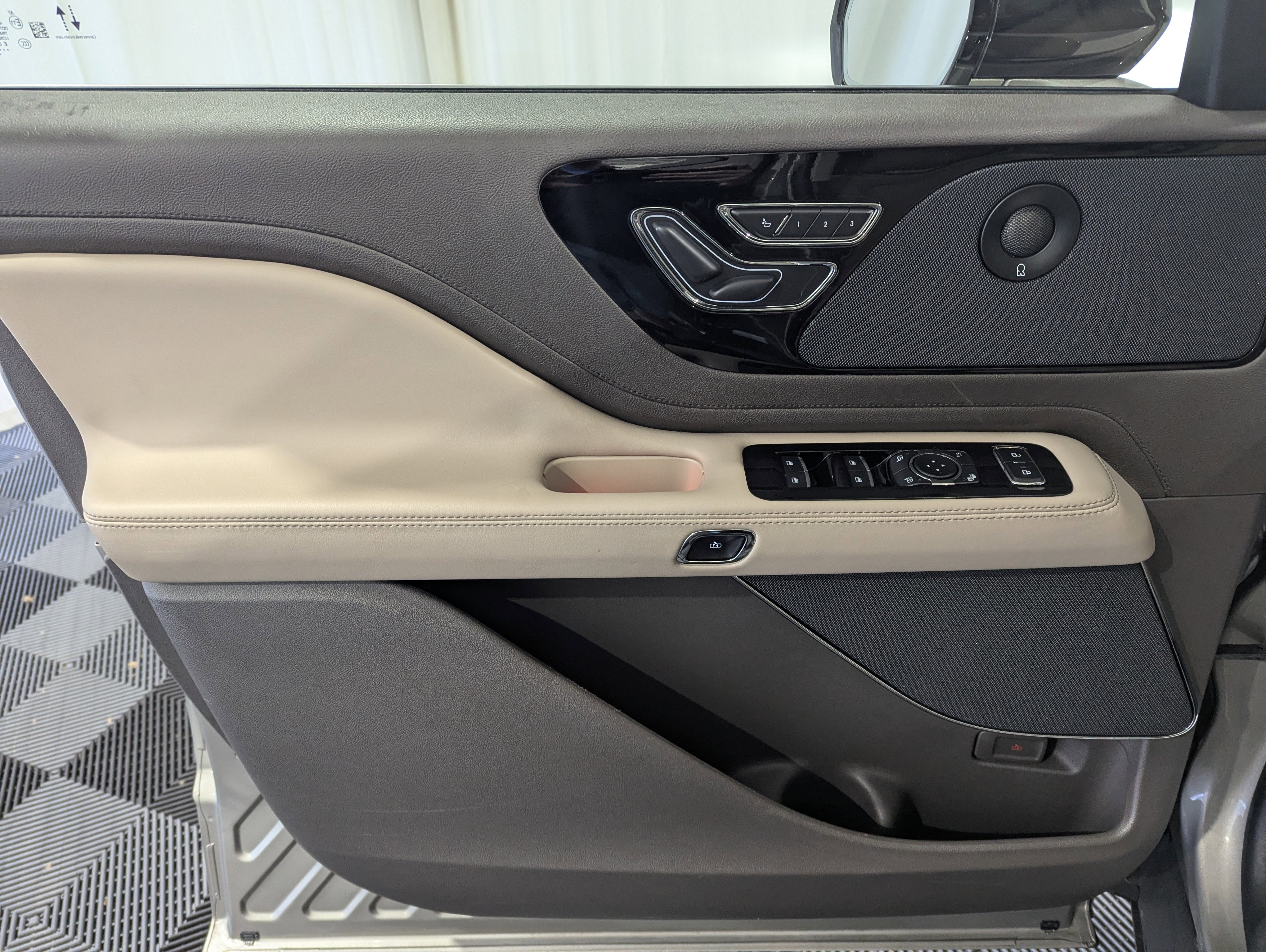 2023 Lincoln Aviator Reserve AWD