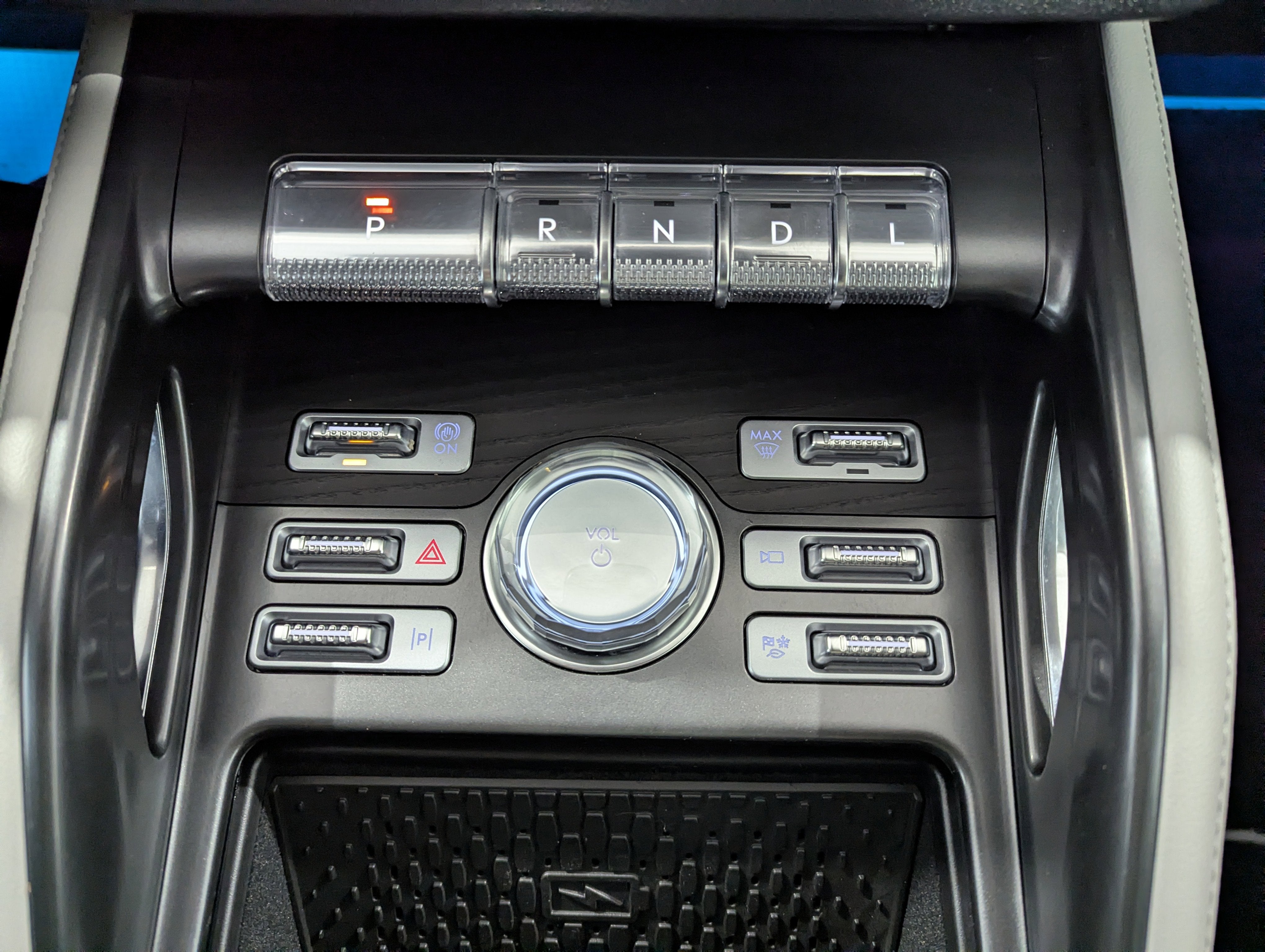 2025 Lincoln Nautilus Reserve AWD