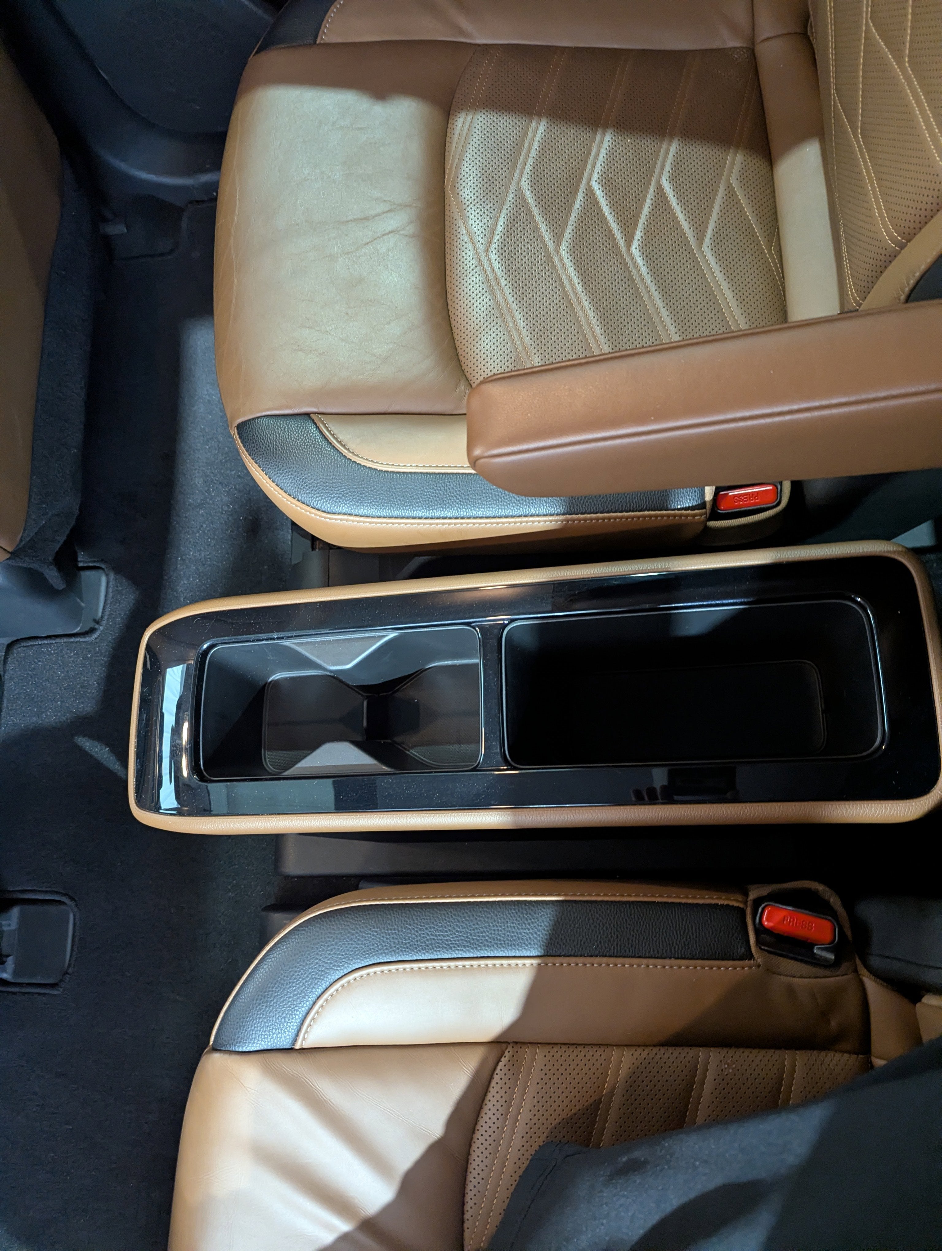 2022 Nissan Pathfinder Platinum 4x4