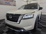 2022 Nissan Pathfinder Platinum 4x4