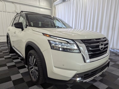 2022 Nissan Pathfinder Platinum 4x4