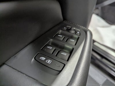 2023 Volvo XC60 Ultimate Dark Theme AWD